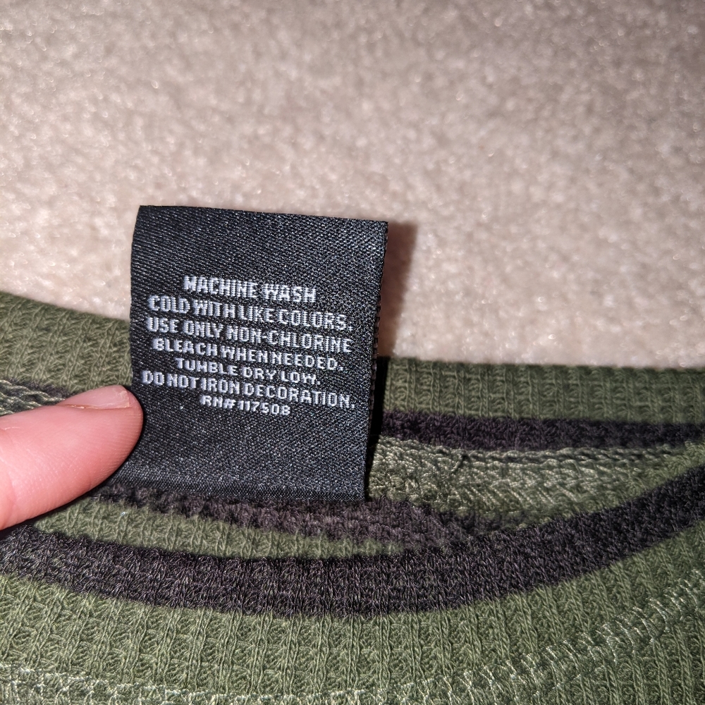 Nwt Hybrid threads green & black striped long sleeve top - Picture 5 of 13